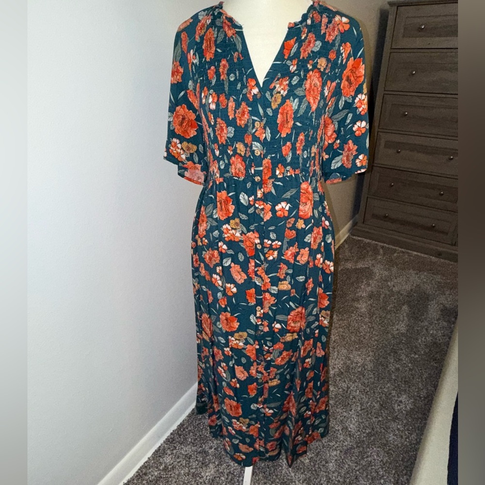 Polagram Size Large Teal and yellowish-Orange flowers